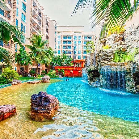 Atlantis Residence Pantai Jomtien Bagian luar foto