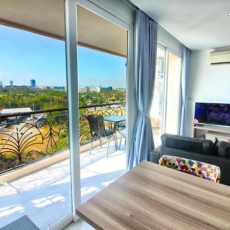 Atlantis Residence Pantai Jomtien Bagian luar foto