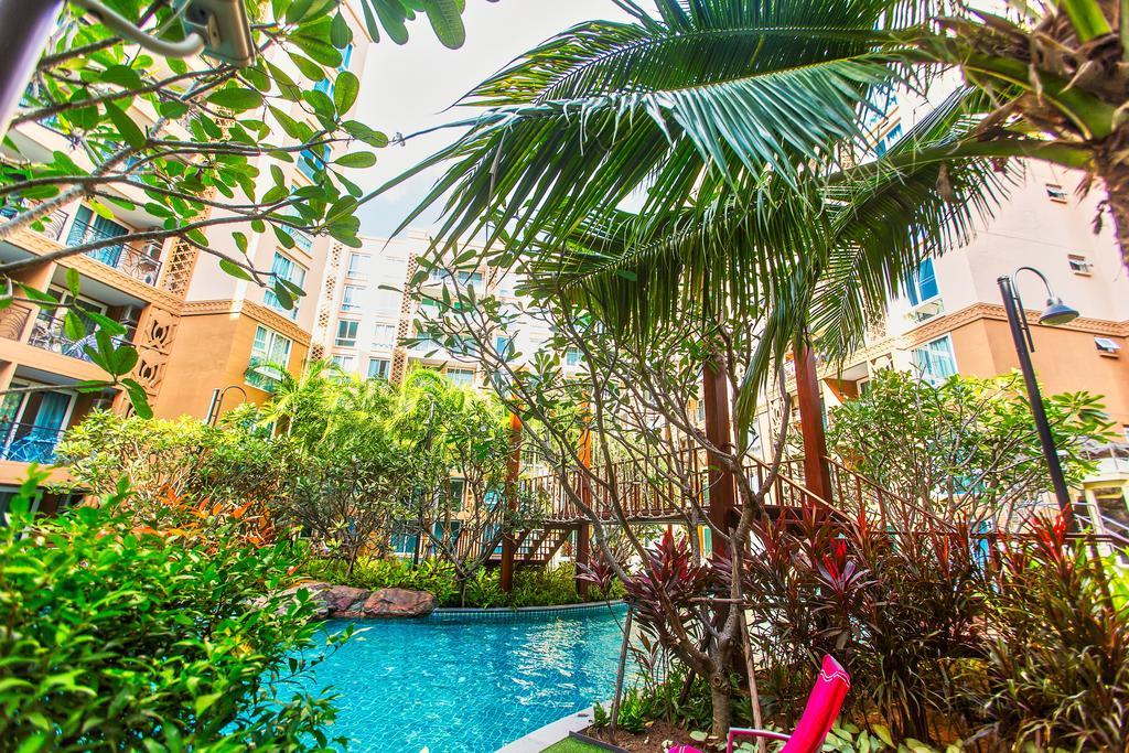 Atlantis Residence Pantai Jomtien Bagian luar foto