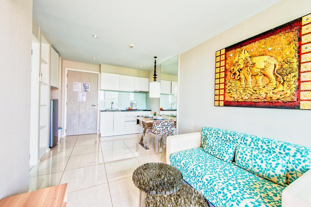 Atlantis Residence Pantai Jomtien Bagian luar foto